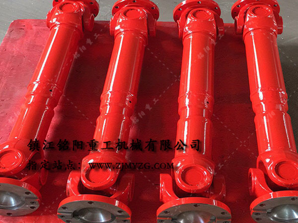 新式整體叉頭式萬(wàn)向聯(lián)軸器是冶金、軋鋼等機(jī)械設(shè)備的優(yōu)選傳動(dòng)件-萬(wàn)向聯(lián)軸器